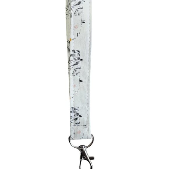 Keychain | Key Fob Wristlet | Fabric | Floral Keychain - Picture 7 of 10